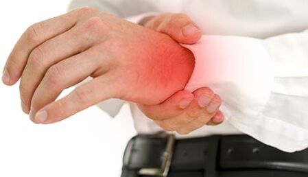 ból stawu nadgarstkowego z zapaleniem stawów i artrozą
