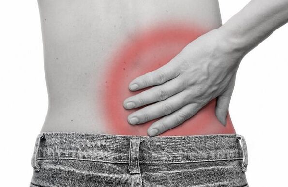 ból dolnej części pleców spowodowany osteochondrozą kręgosłupa